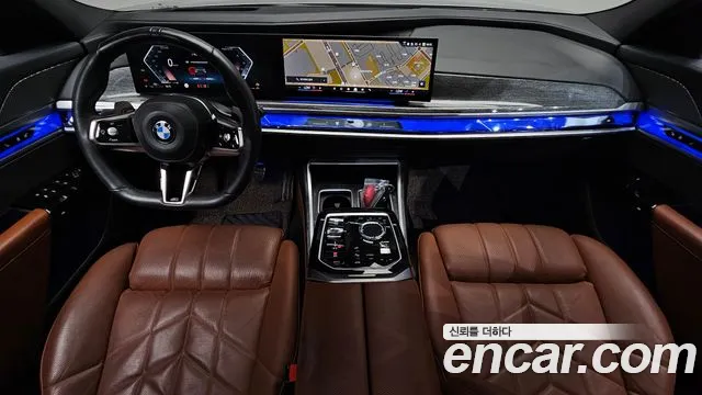 BMW 7-Series 7 серия (G70) 740i xDrive M Sport — Фото автомобиля 7