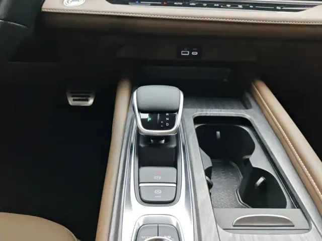 Chery Arrizo 8 — Фото автомобиля 16