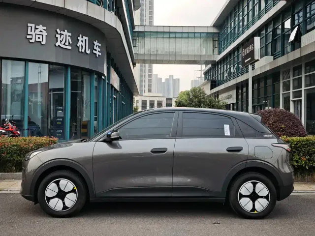 Geely Starry Wish — Фото автомобиля 3