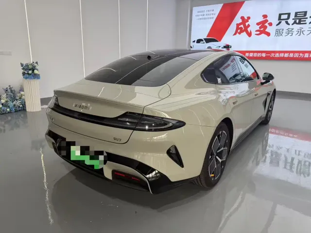 Xiaomi SU7 — Фото автомобиля 15