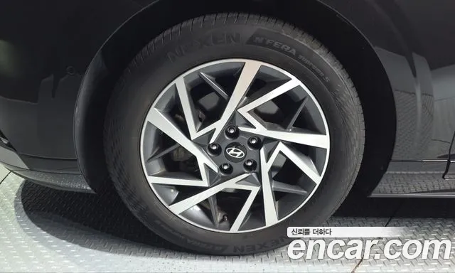 Hyundai Grandeur GN7 — Фото автомобиля 5