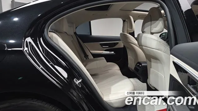 Mercedes-Benz E-Class W214 — Фото автомобиля 10