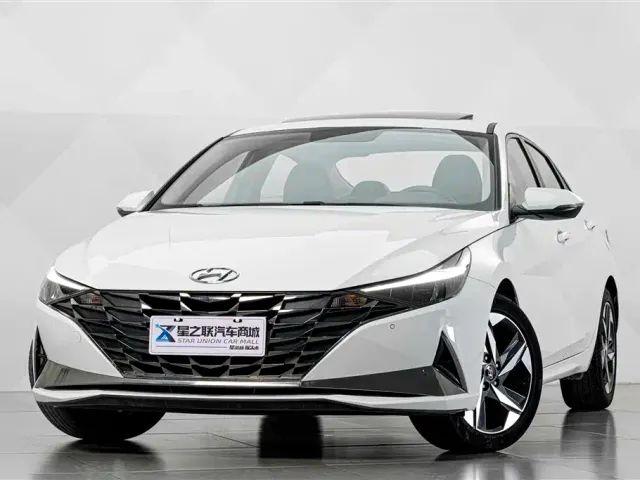 Hyundai Elantra — Фото автомобиля 2
