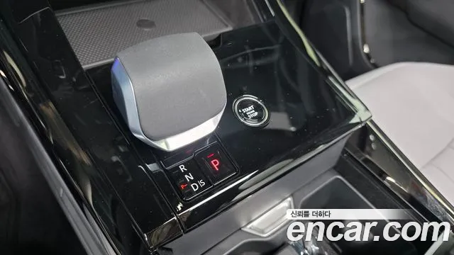 Land Rover Range Rover Sport — Фото автомобиля 9