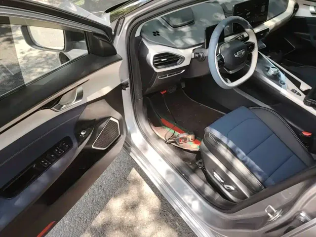 Geely Geometry A — Фото автомобиля 11