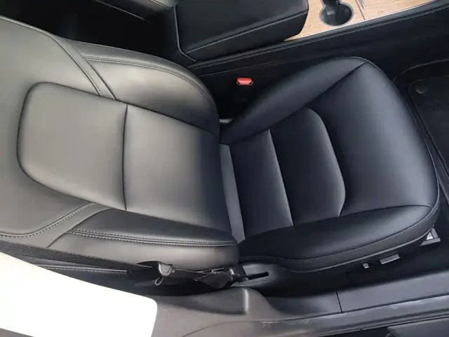 Tesla Model 3 — Фото автомобиля 19