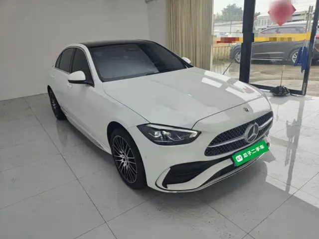 Mercedes-Benz C-Class — Фото автомобиля 3
