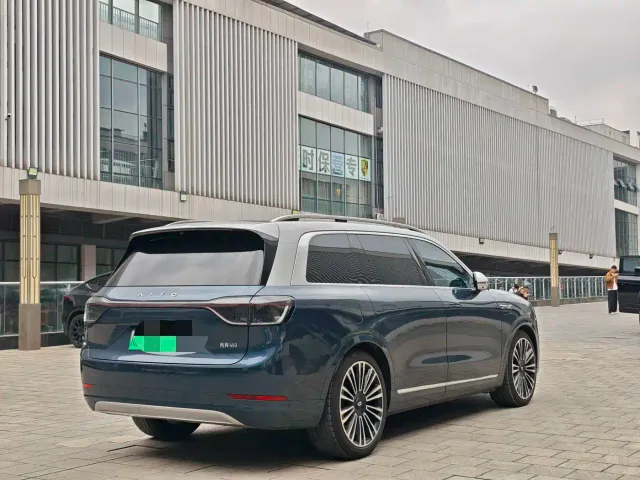 Aito M9 — Фото автомобиля 8