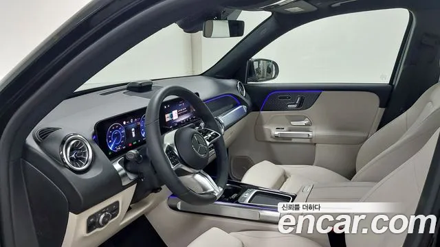 Mercedes-Benz EQB — Фото автомобиля 14