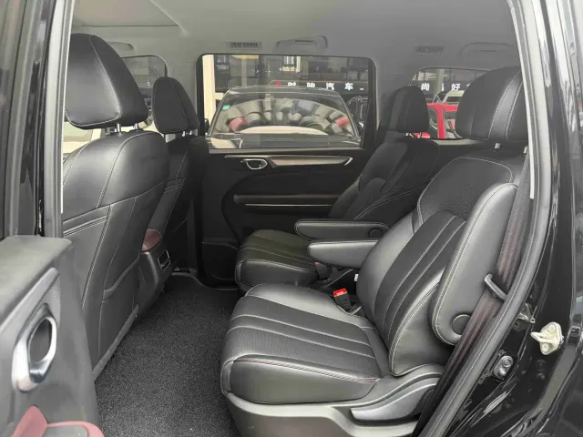 GAC Trumpchi M6 — Фото автомобиля 11