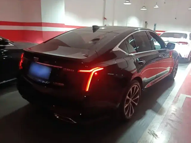 Cadillac CT5 — Фото автомобиля 6