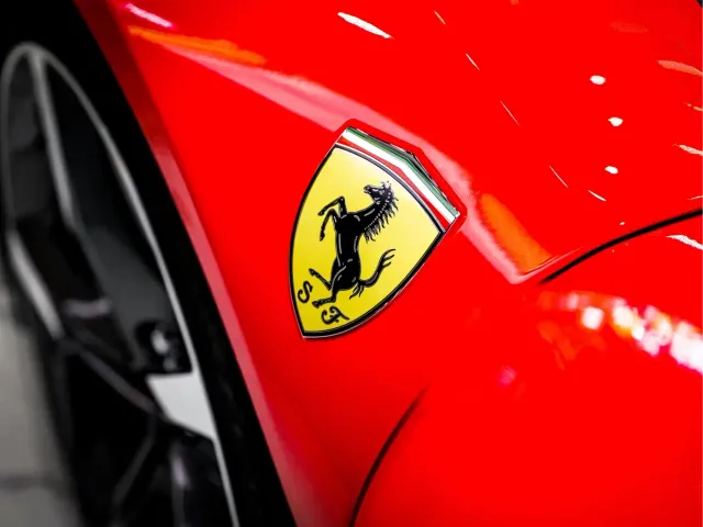 Ferrari SF90 — Фото автомобиля 7