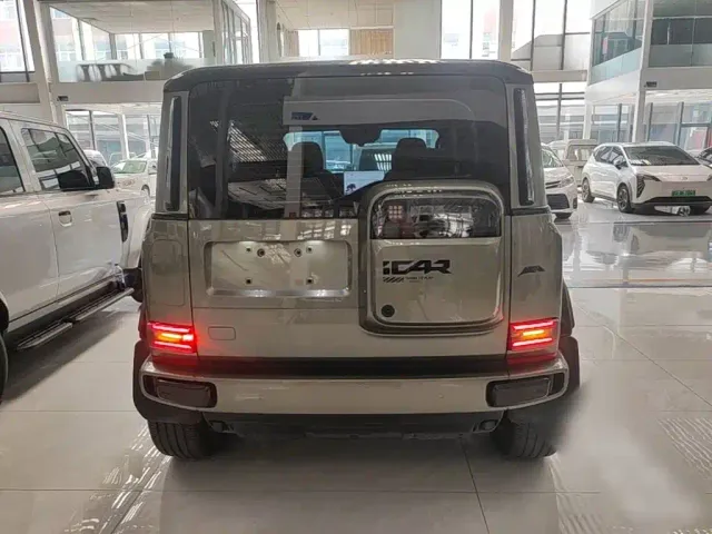 iCAR V23 — Фото автомобиля 5