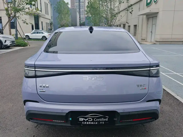BYD Seal 07 EV 2026 Model 705 Flagship — Фото автомобиля 10