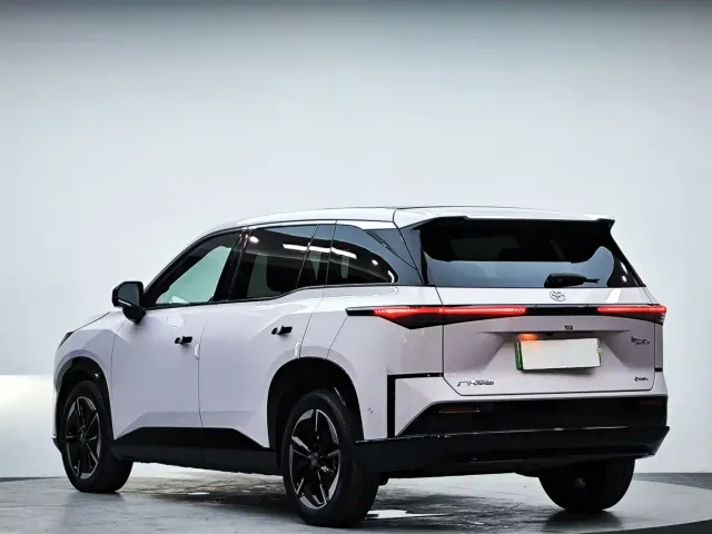Toyota BoZhi 3X — Фото автомобиля 6