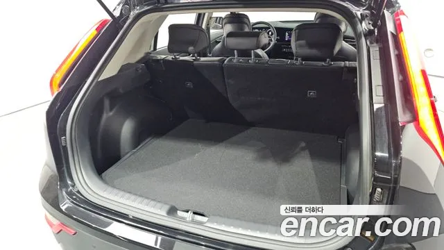 Kia Niro All Niro EV Air — Фото автомобиля 28