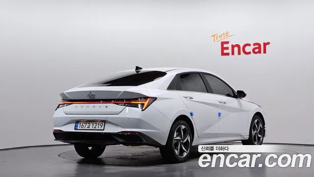 Hyundai Avante — Фото автомобиля 2