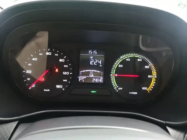 Roewe Clever — Фото автомобиля 11