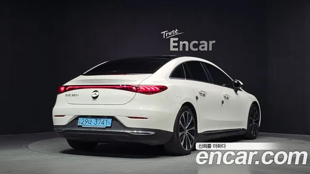 Mercedes-Benz EQE — Фото автомобиля 2