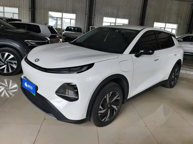 Фотография автомобиля — Changan Qiyuan Q05
