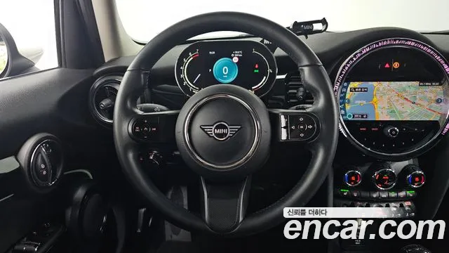 Mini Cooper Cooper 5 дверей Classic Plus — Фото автомобиля 13