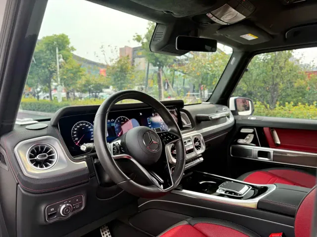 Mercedes-Benz G-Class — Фото автомобиля 4