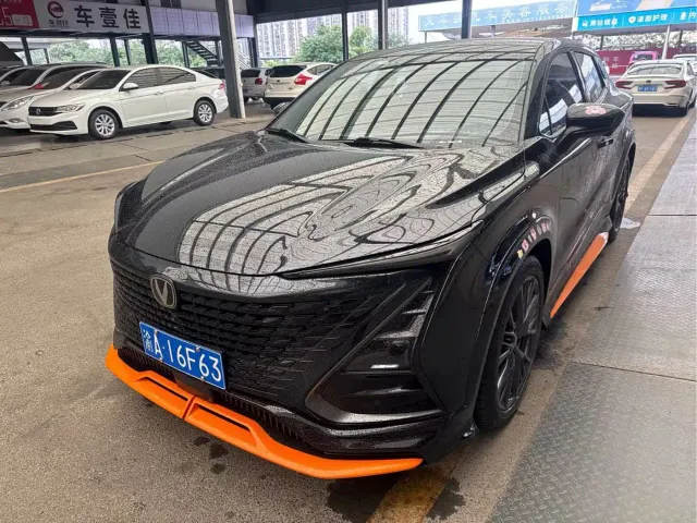 Фотография автомобиля — Changan UNI-T