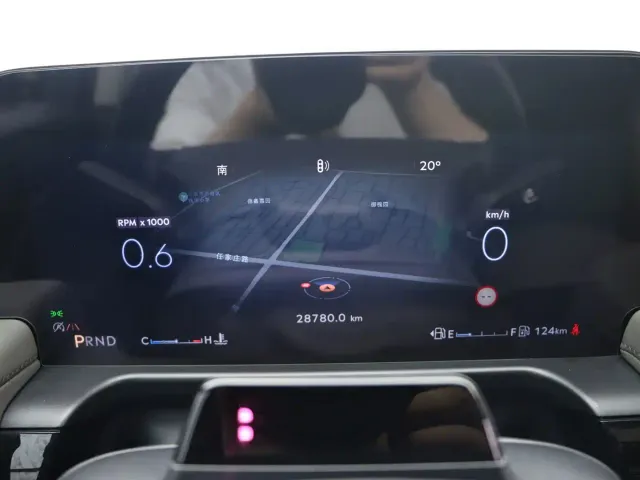 Lincoln Aviator 2024 3.0T V6 AWD Elegance 6-Seater — Фото автомобиля 9