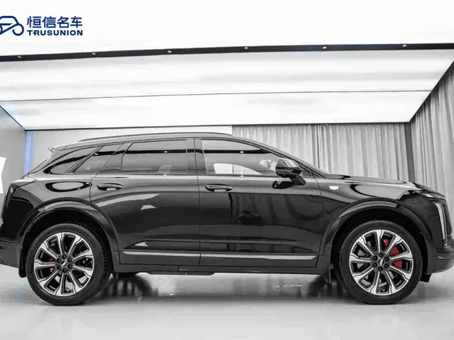 Cadillac XT5 — Фото автомобиля 4