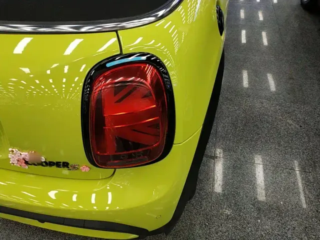 MINI Hatch — Фото автомобиля 23