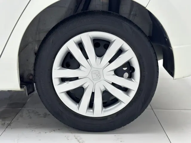 Honda Fit — Фото автомобиля 20