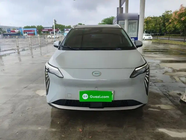 GAC Aion Y — Фото автомобиля 2