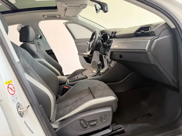 Audi Q3 — Фото автомобиля 10