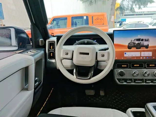 iCAR V23 — Фото автомобиля 6