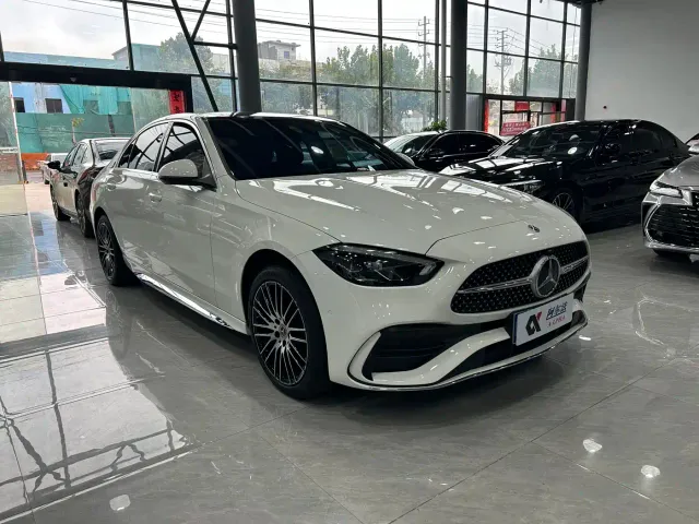 Mercedes-Benz C-Class — Фото автомобиля 3