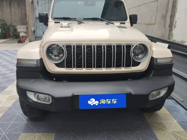 Jeep Wrangler — Фото автомобиля 2