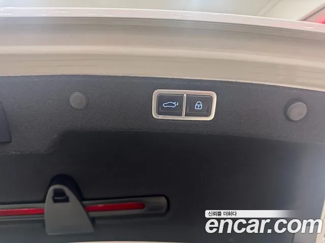 Hyundai Grandeur GN7 — Фото автомобиля 15