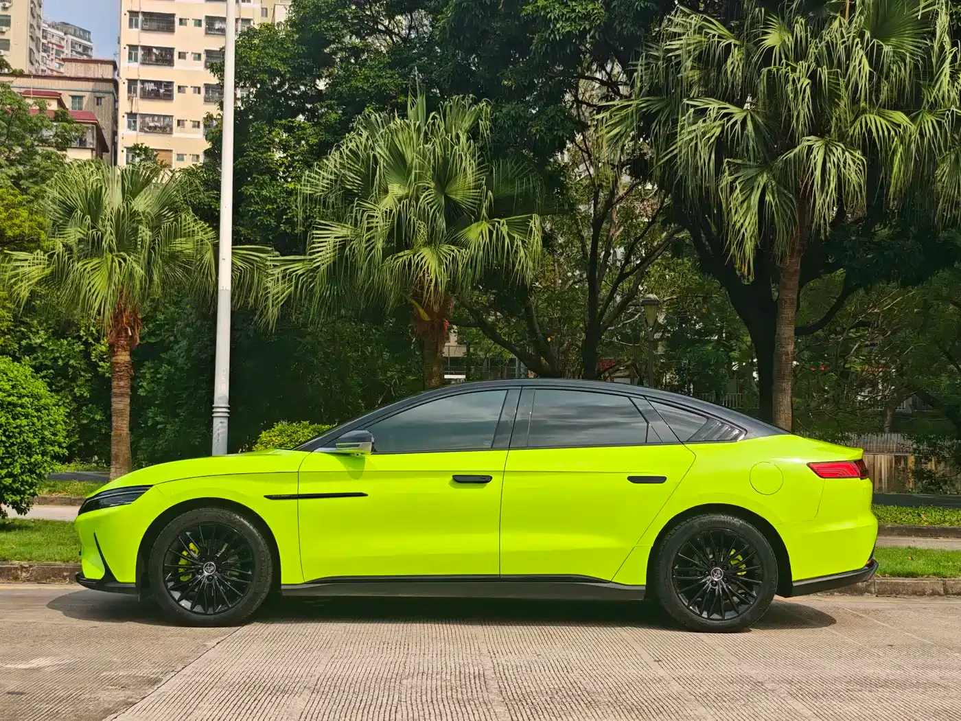 BYD Han 2020 EV Extended Range Luxury — Фото автомобиля 7