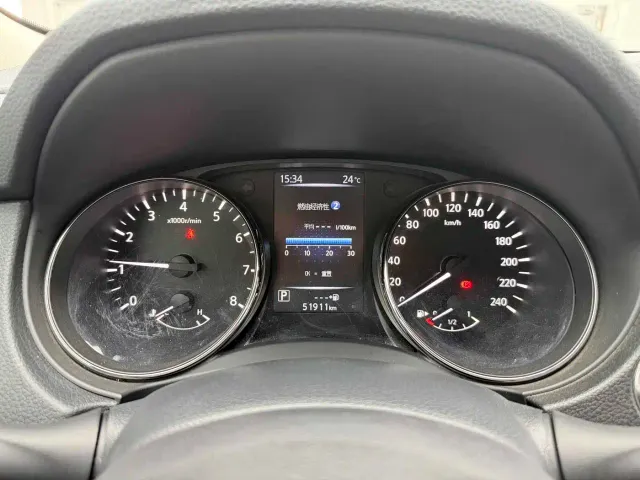 Nissan X-Trail — Фото автомобиля 16