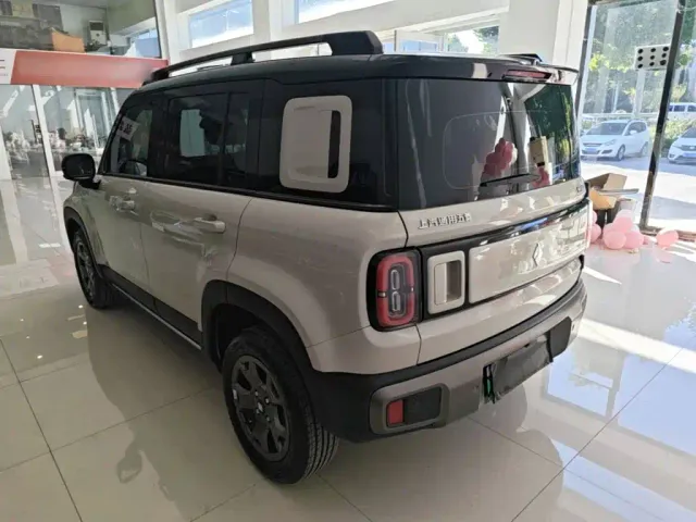 Baojun Yep Plus — Фото автомобиля 4