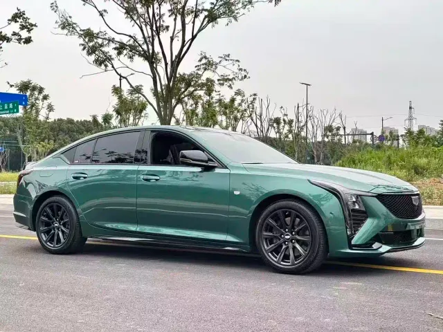 Cadillac CT5 — Фото автомобиля 9