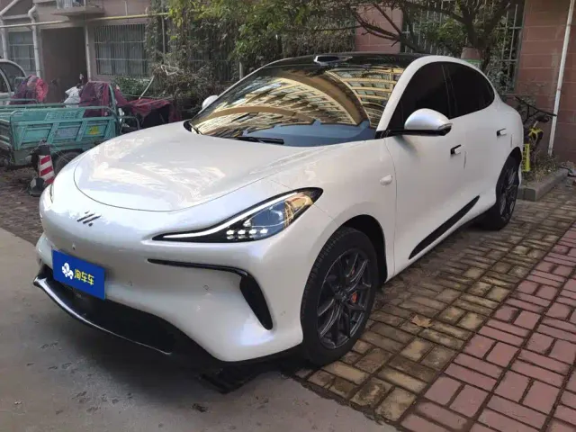 Фотография автомобиля — IM Motors LS6