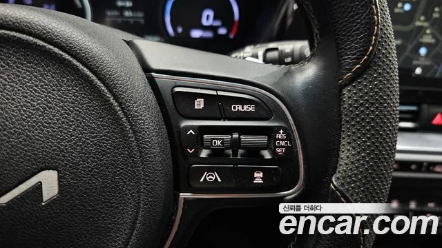 Kia Niro — Фото автомобиля 16