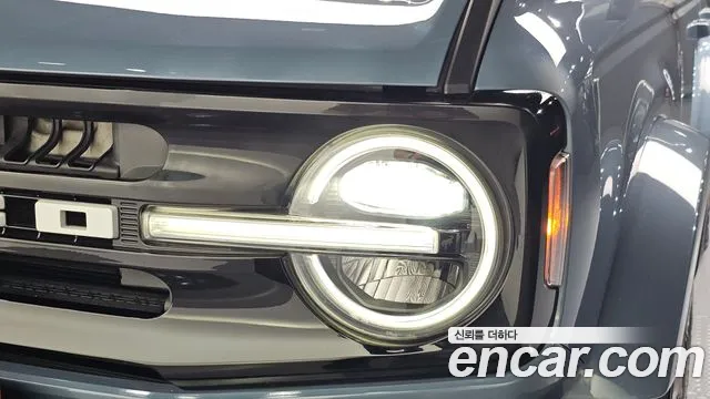Ford Bronco — Фото автомобиля 22