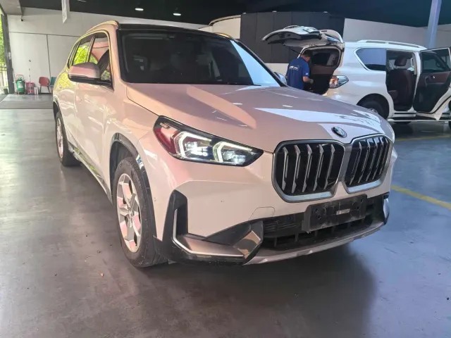 BMW X1 — Фото автомобиля 3