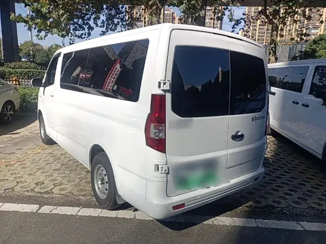 Changan Ruixing EM80 — Фото автомобиля 4