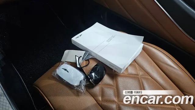 Genesis GV80 — Фото автомобиля 27
