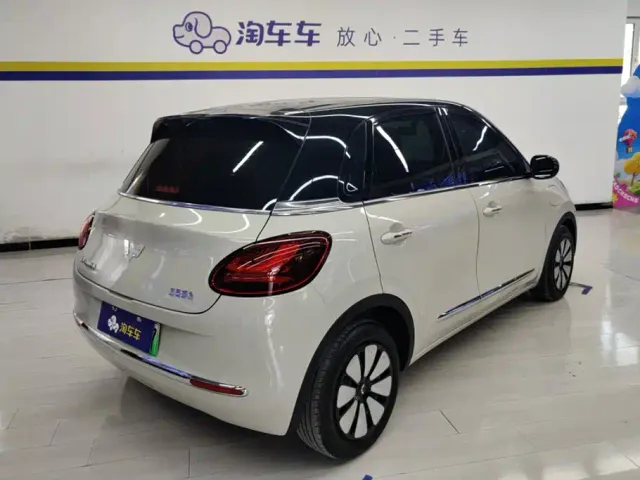 Wuling Bingo — Фото автомобиля 3