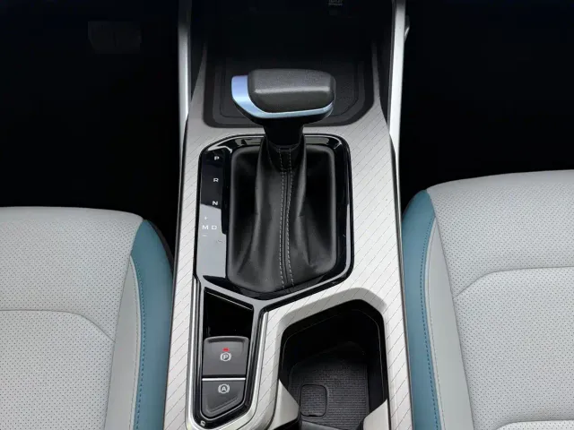 Geely Emgrand — Фото автомобиля 12