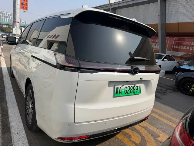 GAC Trumpchi E8 — Фото автомобиля 4